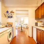 Casa Claudette In Center Town With Terrace *