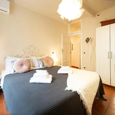 Appartamento Casa Claudette In Center Town With Terrace Lucca