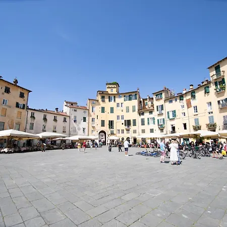 Casa Claudette In Center Town With Terrace Appartamento *