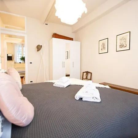 Casa Claudette In Center Town With Terrace Appartamento *