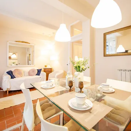 Casa Claudette In Center Town With Terrace Lucca