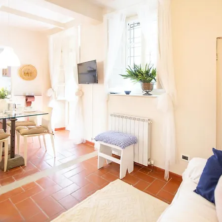 Appartamento Casa Claudette In Center Town With Terrace Lucca